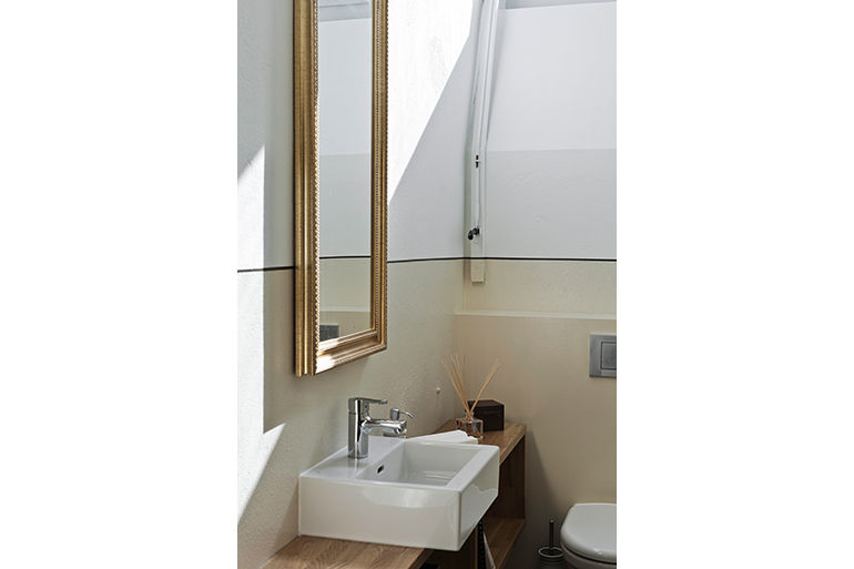 12 07 ARQ Turb Stickerei 375 770x513