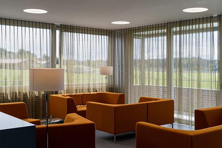 Ganymed II 010 770 x 513