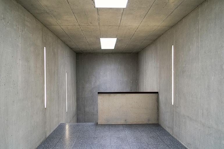 Ganymed II 007 770 x 513