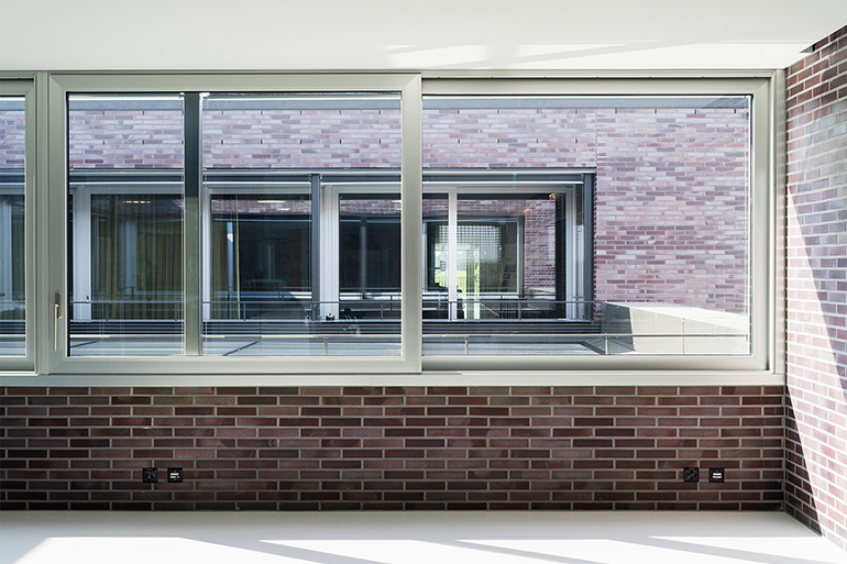 Ganymed II 013 770 x 513